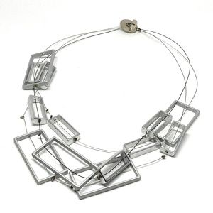 Perfectos Dragones Necklace - Geometric Modernist